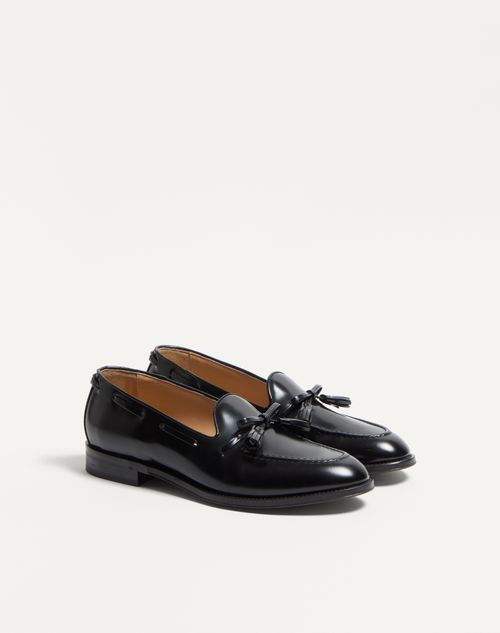Valentino Garavani - Bowshire Loafer Aus Glänzendem Kalbsleder - Schwarz - Mann - Loafers Und Drivers